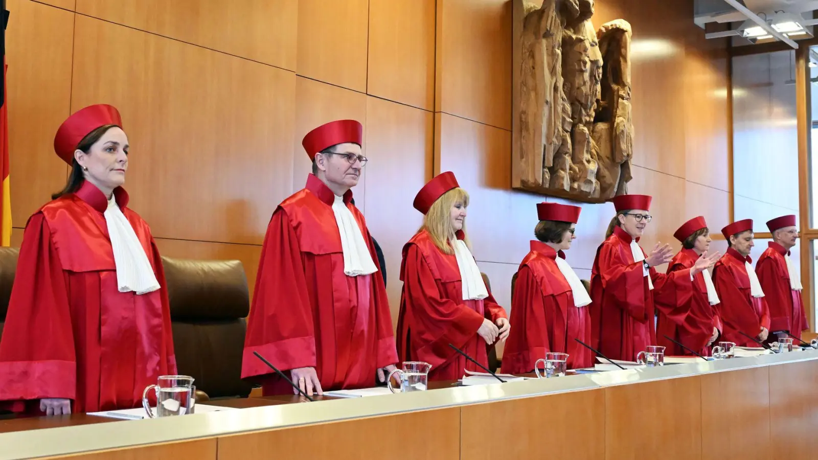 Der zweite Senat verhandelt eine Organklage der Grünen-Fraktion im Bundestag. (Archivbild) (Foto: Uli Deck/dpa)