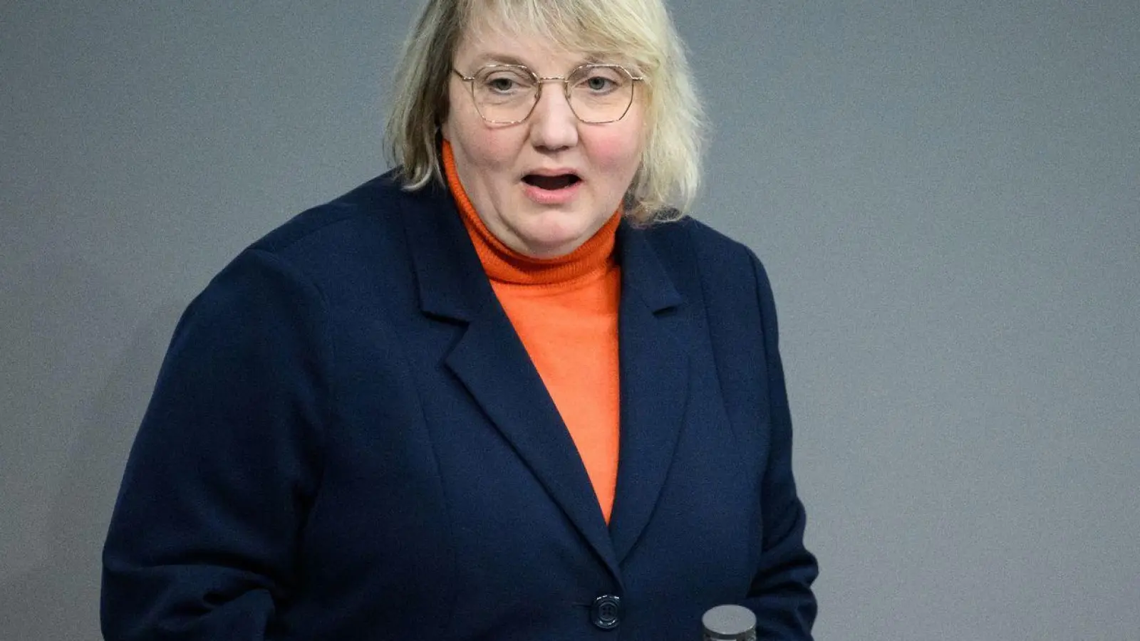 Das Rentenpaket setze den Koalitionsvertrag eins zu eins um, so Katja Mast. (Foto: Bernd von Jutrczenka/dpa)