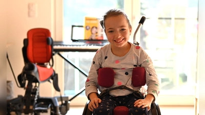 Die Zehnjährige hat in ihrem neuen Zimmer viel Licht und ganz neue Aussichten.  (Foto: Manfred Blendinger)