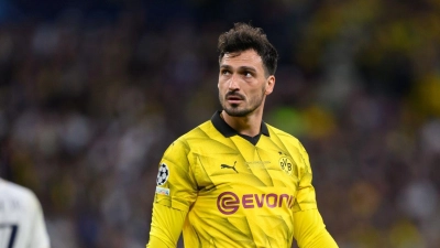 Der italienische Verein AS Rom soll an Mats Hummels interessiert sein. (Foto: Robert Michael/dpa)