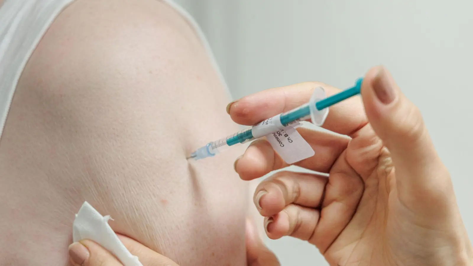 Kinder in den USA sollen nach dem Willen der US-Regierung künftig weniger Impfungen erhalten. (Symbolbild) (Foto: Markus Scholz/dpa)