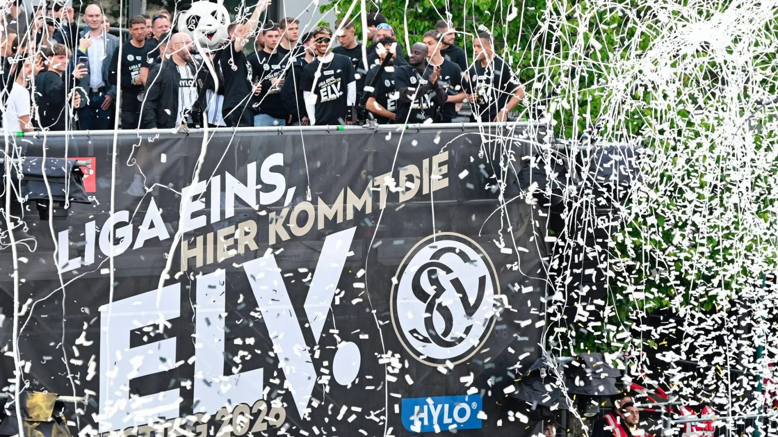 Beim Aufsteiger SV Elversberg ist die Vorfreude auf die erste Bundesligasaison in der Vereinsgeschichte groß. (Archivbild) (Foto: Uwe Anspach/dpa)
