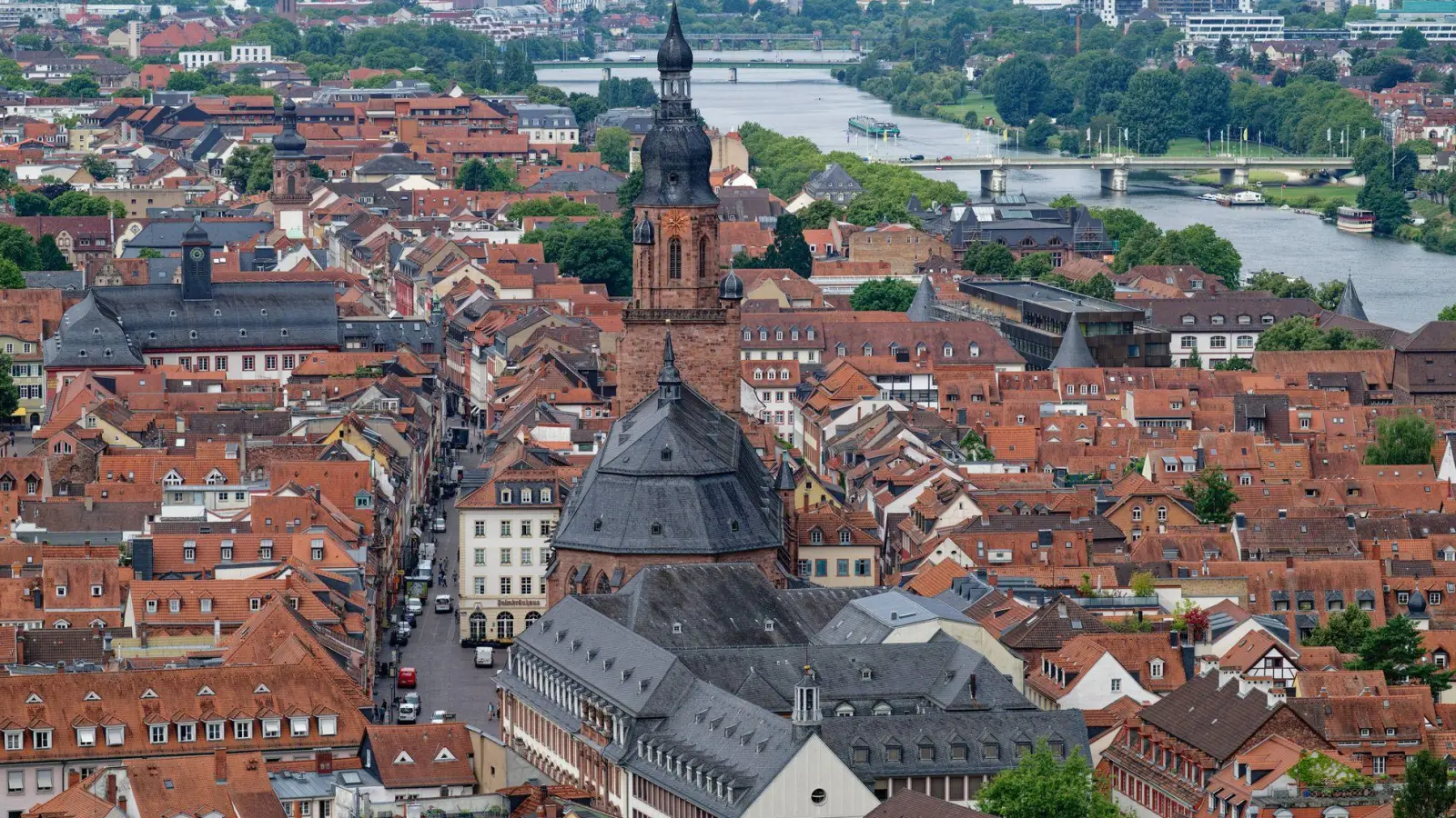 Heidelberg führt Mindestpreise für Uber und Co. ein. (Archivbild) (Foto: Uwe Anspach/dpa)