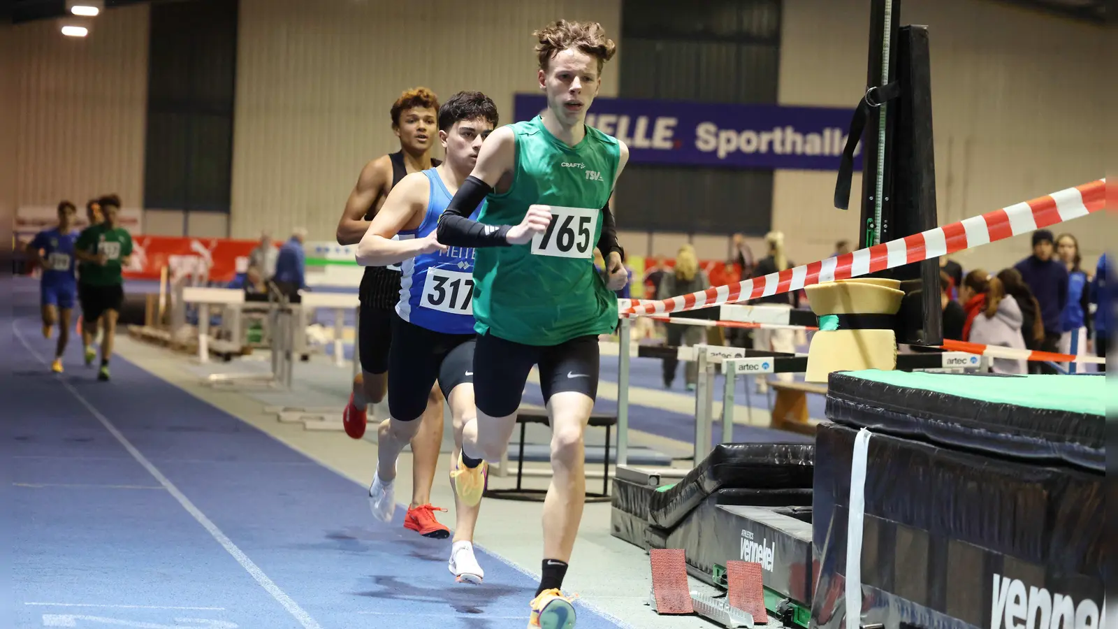 Valentin Herrmann siegte in der U20 über 1500 Meter. (Foto: Theo Kiefner)
