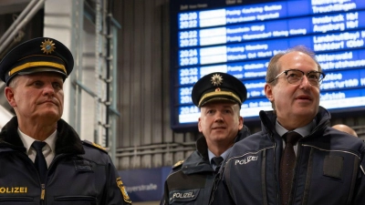Am Münchner Hauptbahnhof war Bundesinnenminister Alexander Dobrindt (CSU) dabei. (Archivfoto) (Foto: Peter Kneffel/dpa)