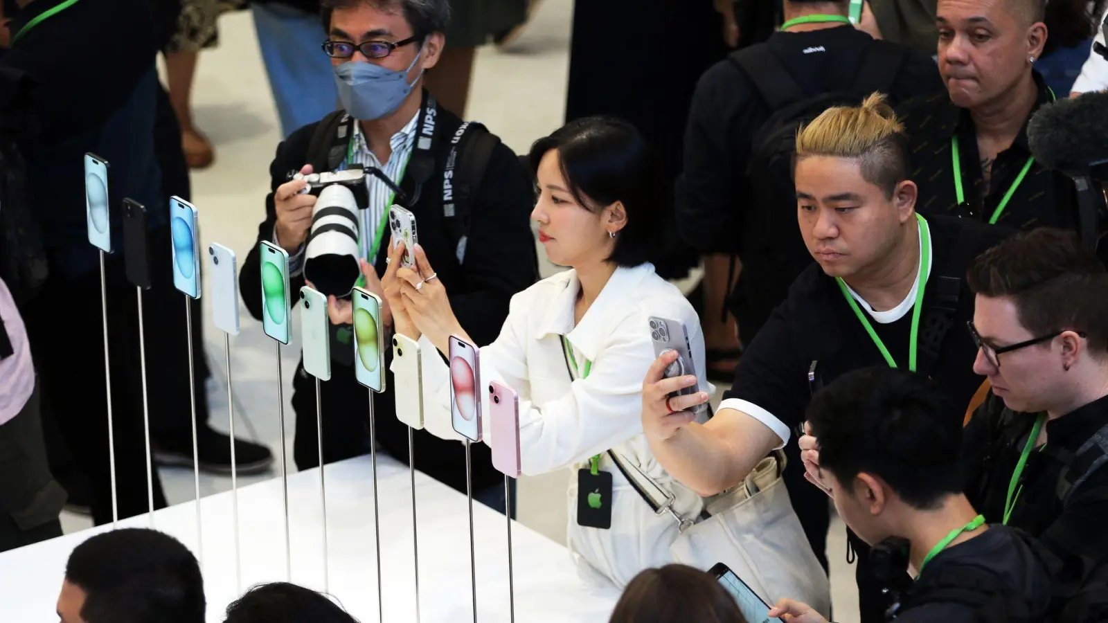 Bei Apples September-Event gibt es traditionell neue iPhone-Modelle zu sehen. (Archivbild) (Foto: Christoph Dernbach/dpa)