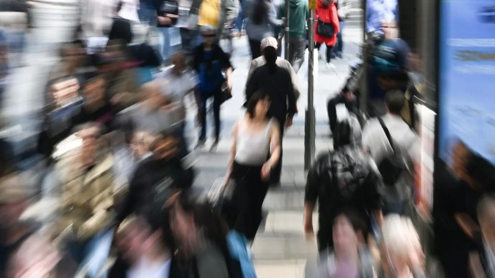 Der Konsum der Verbraucher ist die größte Hoffnung für die schwächelnde deutsche Wirtschaft (Symbolbild). (Foto: Bernd Weißbrod/dpa)