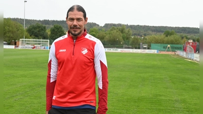 Kay Lang auf dem Gelände des RSV Sugenheim. (Foto: Judith Marschall)