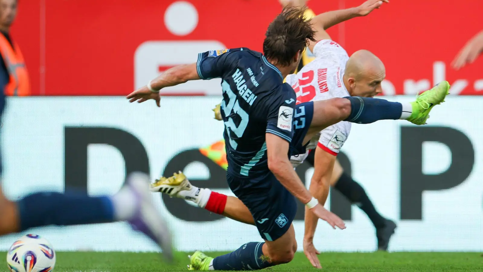 Mit vollem Einsatz: Sigurd Haugen. (Archivbild) (Foto: Christoph Reichwein/dpa)