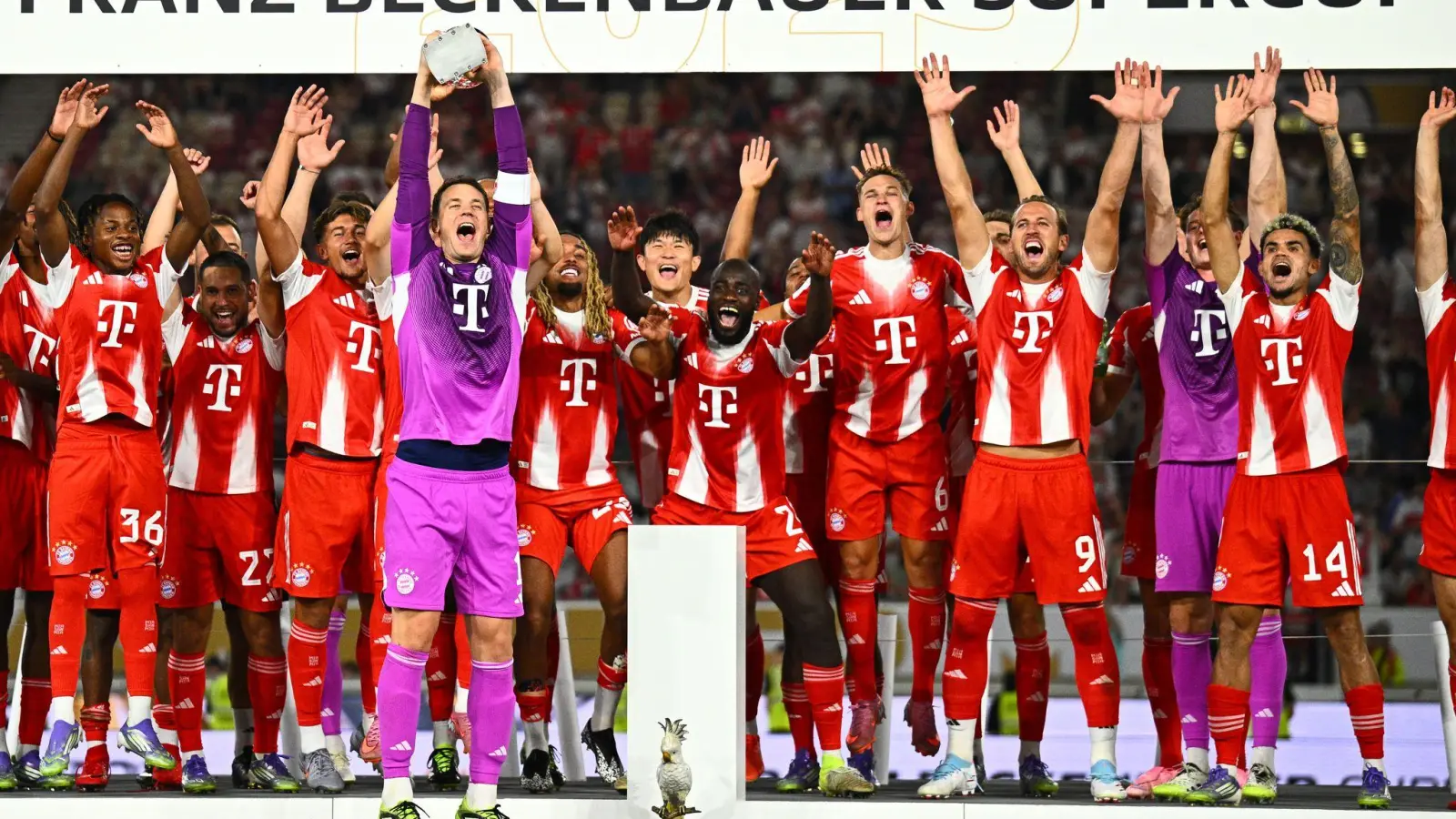 Starten die Bayern wie im vergangenen Jahr nach dem Supercup-Gewinn gegen den VfB Stuttgart wieder mit einem Titel in die Saison. (Archivbild) (Foto: Tom Weller/dpa)