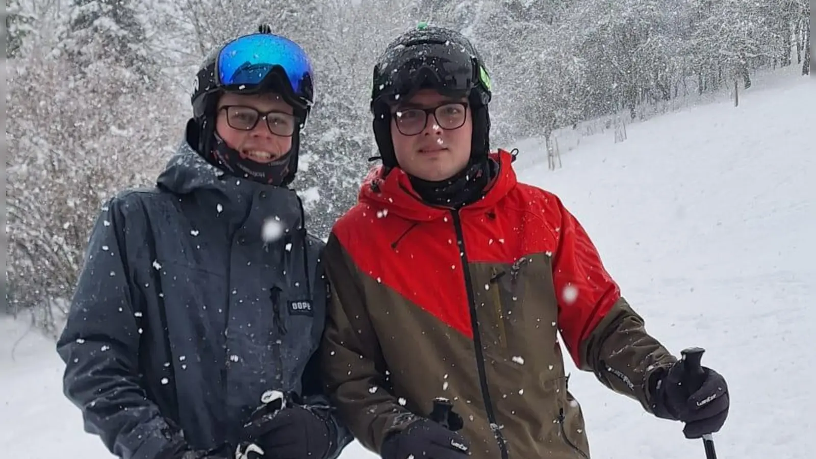 In Neuhof wagen sich direkt die ersten auf die Skipiste. (Foto: Gabi Schmid-Berauer)