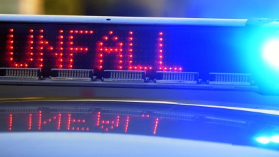 Eine 16-Jährige ist am Dienstag von ihrem 125er-Motorrad gestürzt und verletzte sich leicht.  (Symbolbild: Stefan Puchner/dpa)