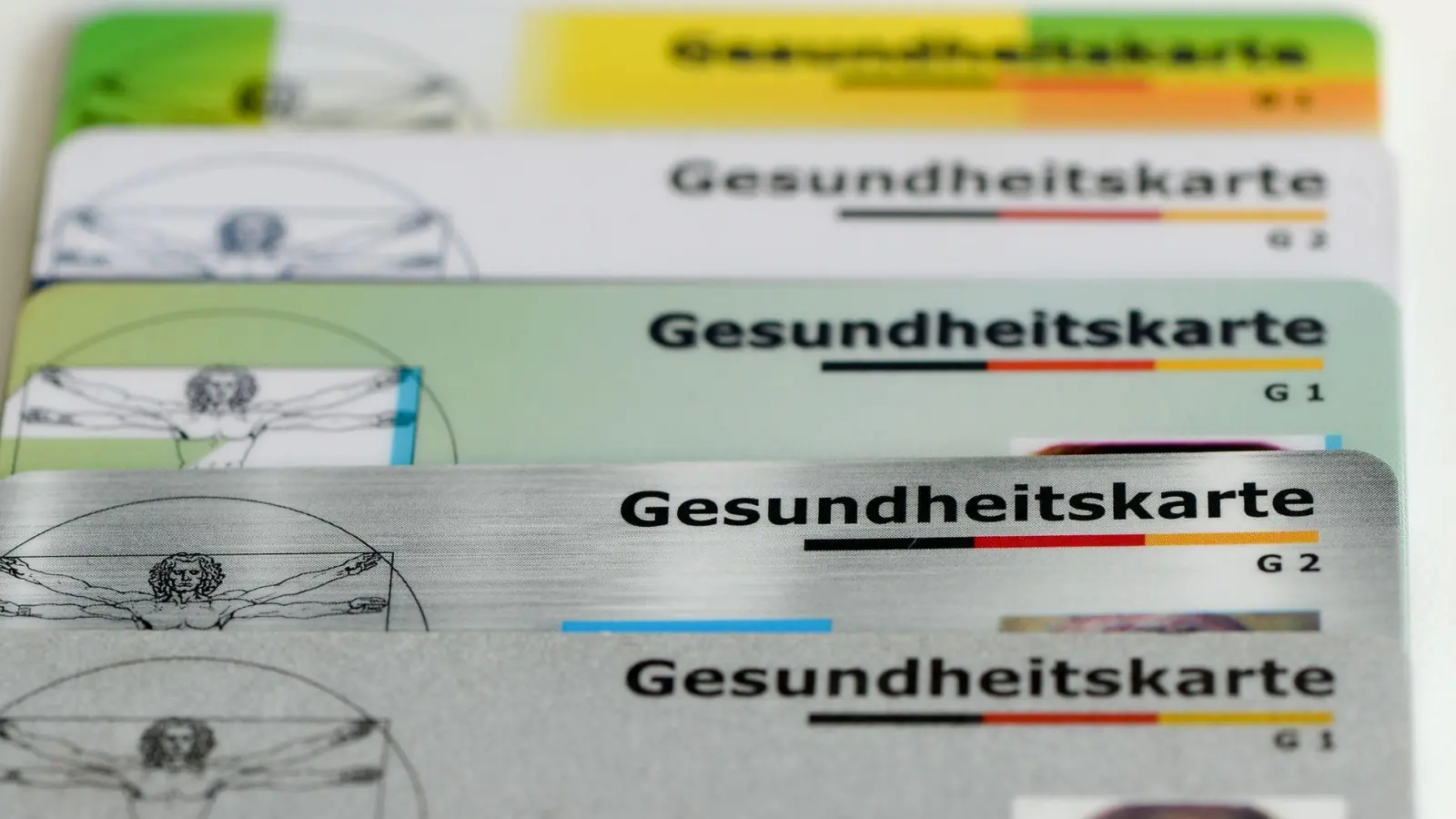 Die erwartete Finanzlücke der Krankenkassen 2027 wird gerade so geschlossen. (Symbolbild)  (Foto: Jens Kalaene/dpa-Zentralbild/dpa)