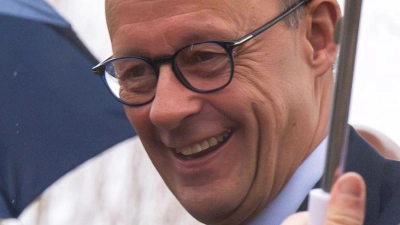 Vor einem Jahr strotzte die Union vor der Bundestagswahl noch nur so vor Selbstbewusstsein - inzwischen ist auch bei CDU und CSU die Stimmung gedämpfter. 2026 wird ein schwieriges Jahr für die Union mit großen Herausforderungen. (Archivbild) (Foto: Peter Kneffel/dpa)