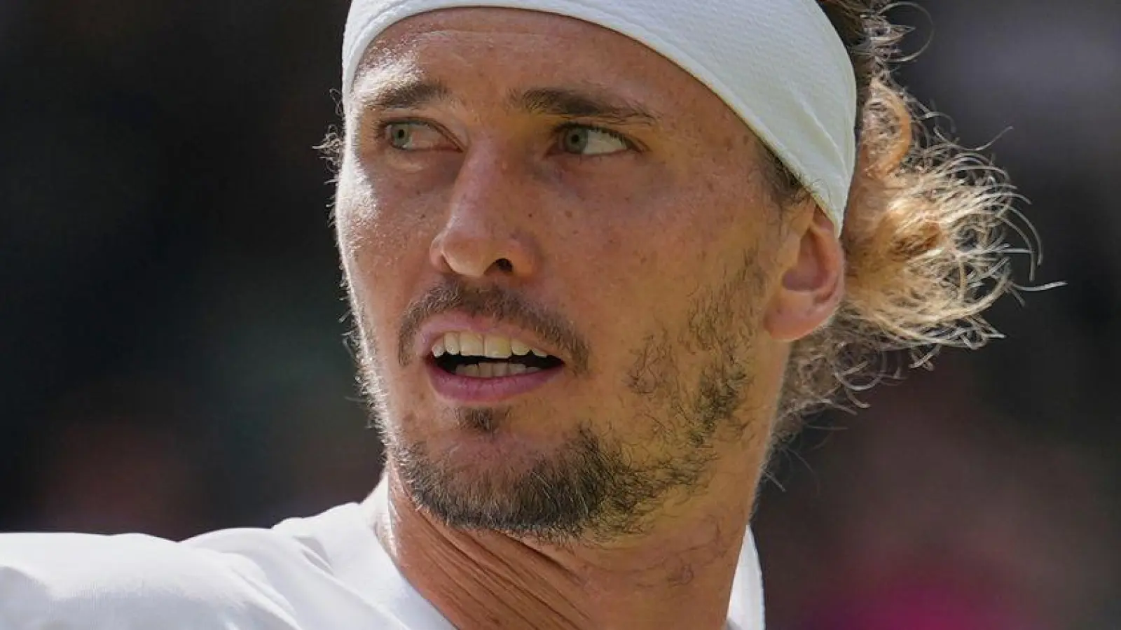 Alexander Zverev steht zum ersten Mal im Wimbledon-Finale.  (Foto: Kirsty Wigglesworth/AP/dpa)