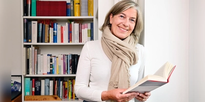 Lässt Staats- und Weltgeschichte in ihrem neuen Buch lebendig werden: Sabine Böhne-Di Leo (Foto: Jim Albright)