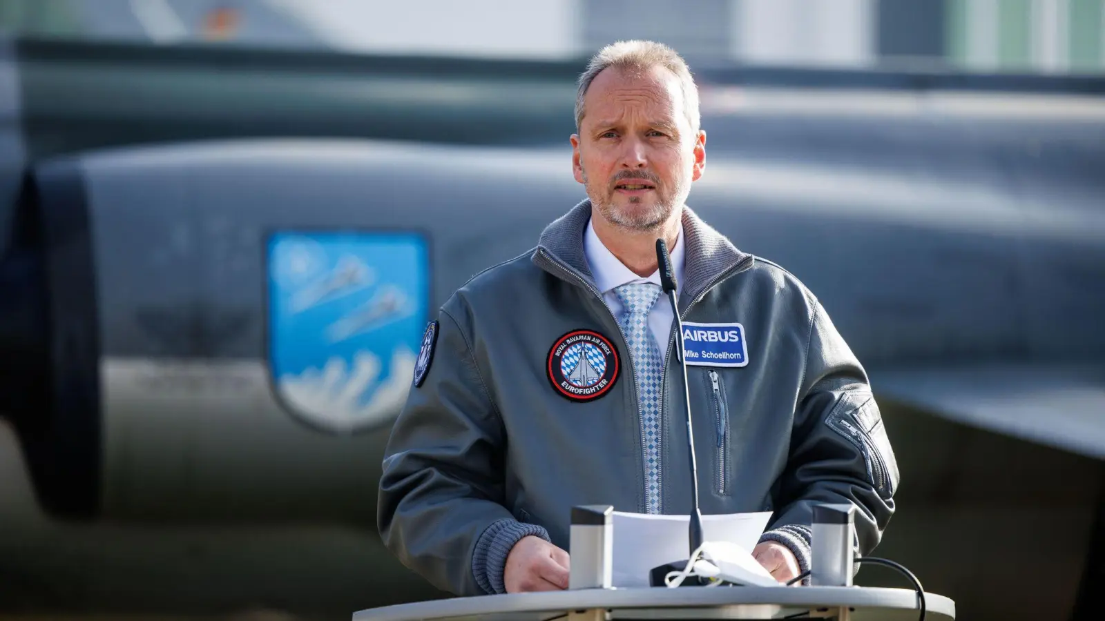 Setzt auf europäische Zusammenarbeit: Michael Schöllhorn, Chef der Airbus-Rüstungssparte (Archivbild).  (Foto: Matthias Balk/dpa)