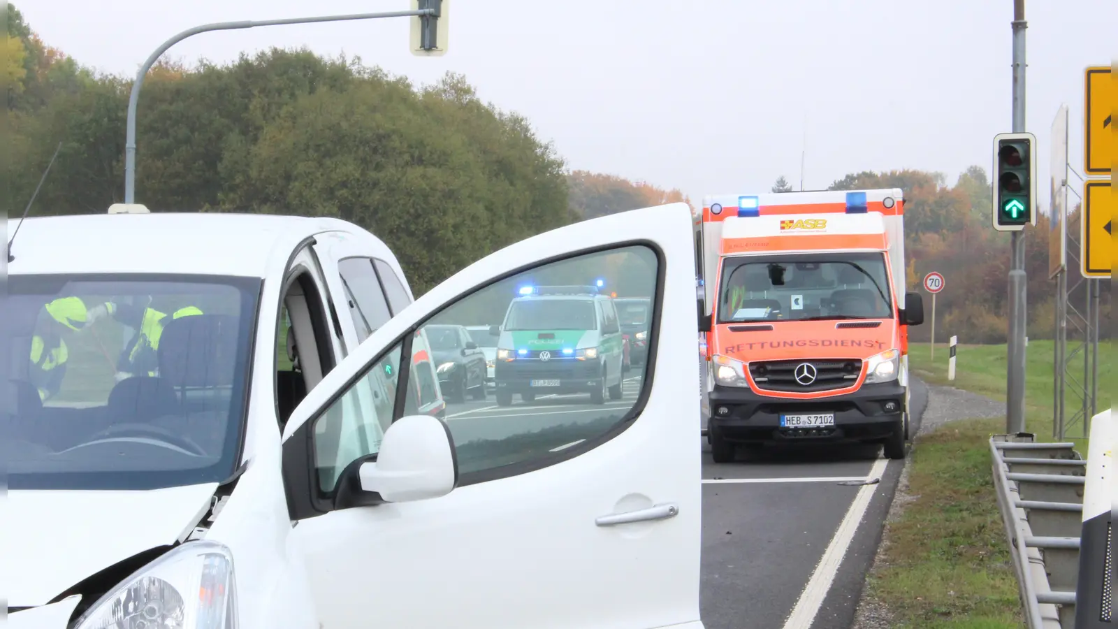 Nach einem Verkehrsunfall steht man oft vor der Frage zu Reparaturkosten, Nutzungsausfall oder Schmerzensgeld.  (Foto: Pixabay)