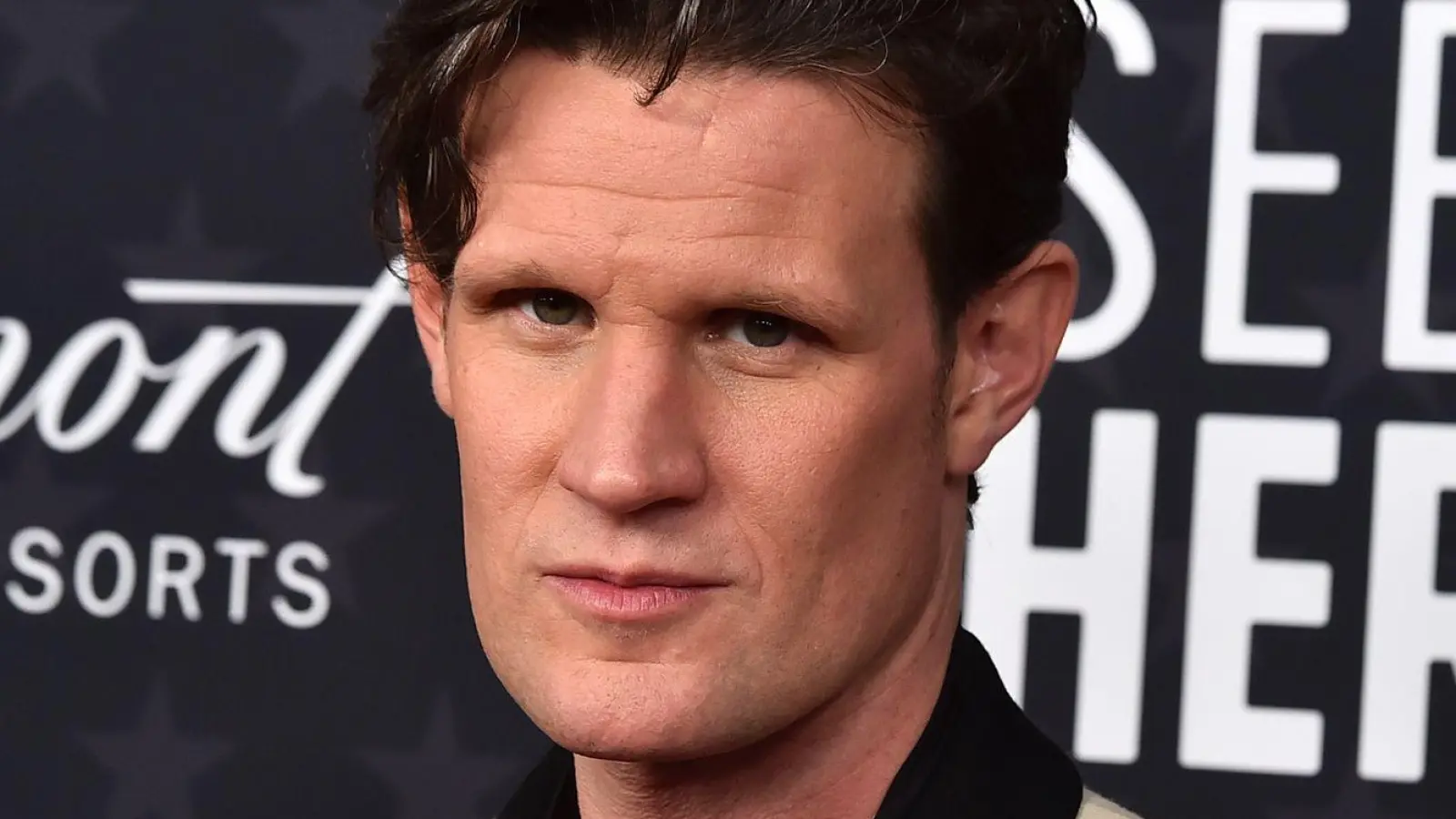 Matt Smith spielt neben Ryan Gosling und Mia Goth im neuen „Star Wars“-Film. (Archivbild) (Foto: Jordan Strauss/Invision/AP/dpa)