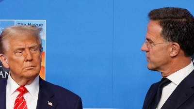 Beim Gipfel in Den Haag 2025 gelang es Nato-Generalsekretär Mark Rutte, den US-Präsidenten bei Laune zu halten. Klappt das auch in diesem Jahr? (Archivbild) (Foto: Geert Vanden Wijngaert/AP/dpa)