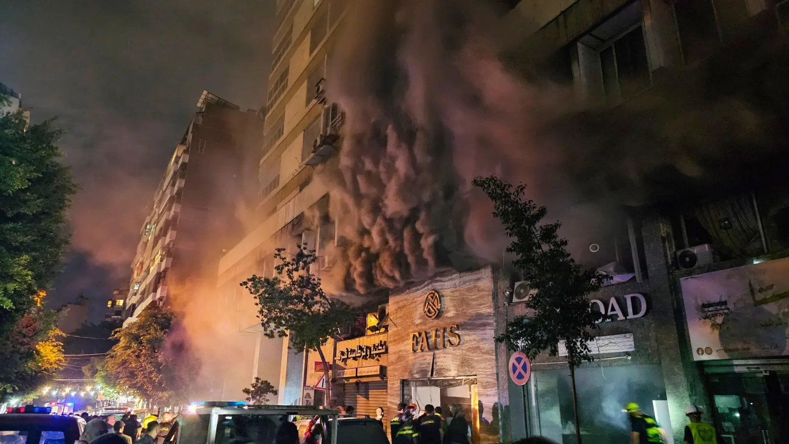 Feuer in Beirut nach israelischem Luftangriff (Archivbild). (Foto: Hassan Ammar/AP/dpa)