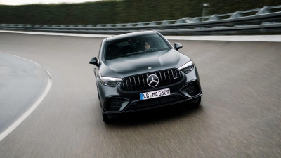 Sechszylinder-Comeback: Der neue Mercedes-AMG GLC 53 bringt einen 3-Liter-Sechszylinder zurück in die SUV-Baureihe. (Foto: Mercedes-Benz AG/dpa-tmn)