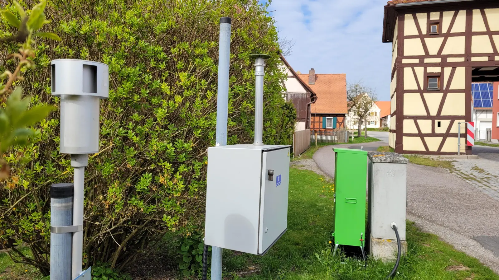 In Ickelheim waren zwei Messstationen platziert – eine davon am oberen Tor. (Archivfoto: Nina Daebel)