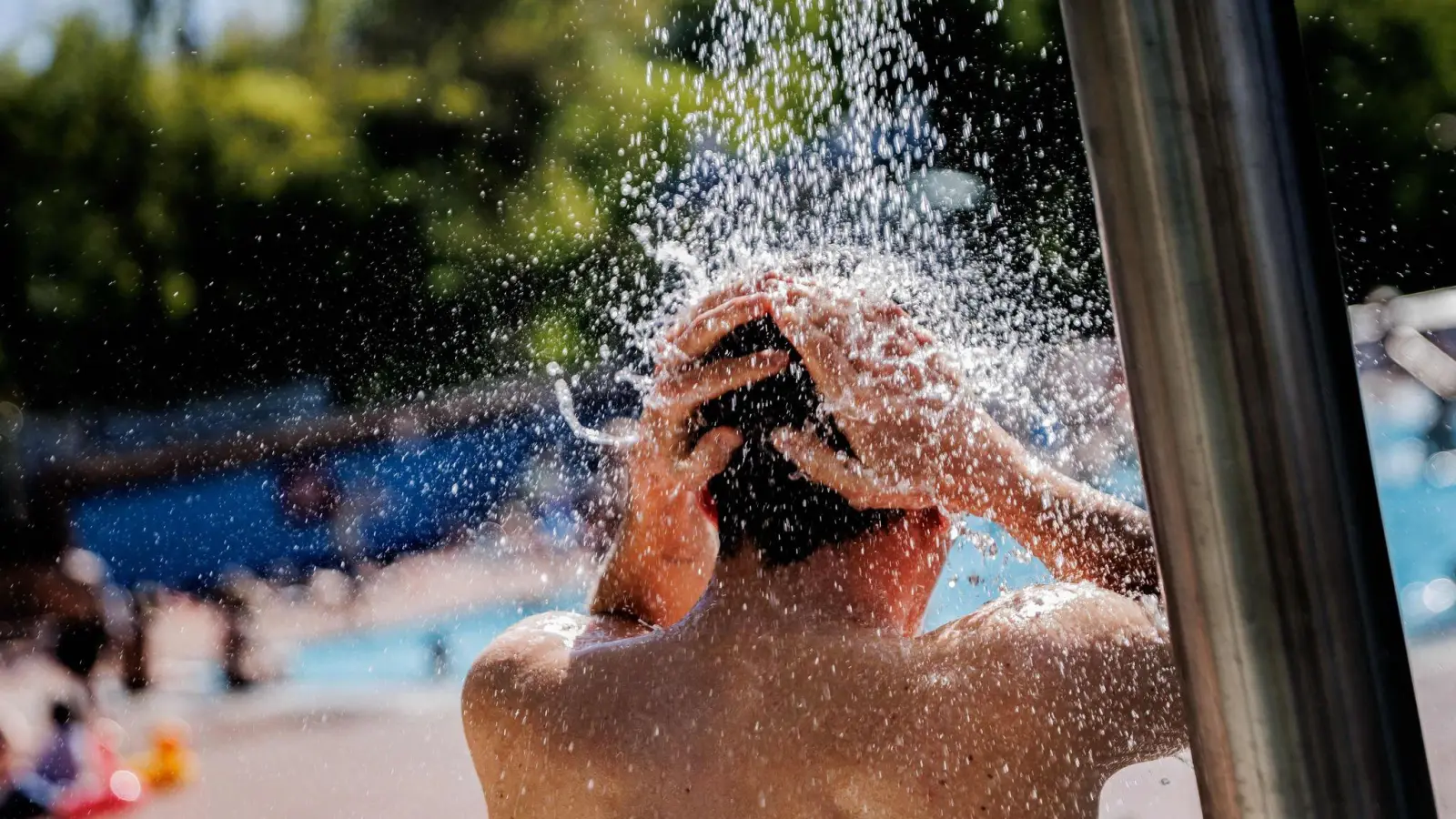 Teilweise sollen die Temperaturen am Sonntag noch einmal auf 31 klettern. (Symbolbild) (Foto: Carsten Koall/dpa)