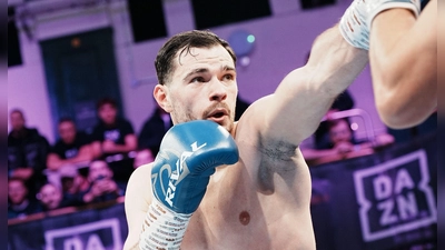 Deniel Krotter aus Neustadt besiegte in seinem vierten Profikampf Matthew King nach Punkten. (Foto: Andrea Ifodi)