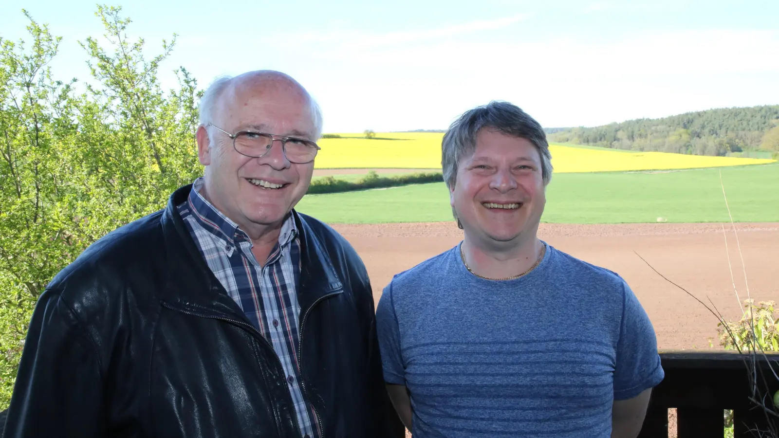 Die Vorsitzenden der Evangelischen Allianz Ansbach, Pfarrer Norbert Küfeldt (links) und sein Stellvertreter David Jess, hoffen auf einen intensiven Austausch zu Glaubensfragen. (Foto: Alexander Biernoth)