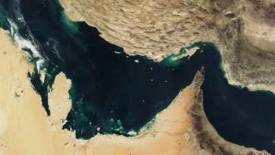 Der Weg für viele Öltanker führt durch den Persischen Golf. (Foto: -/The Visible Earth/NASA/dpa)