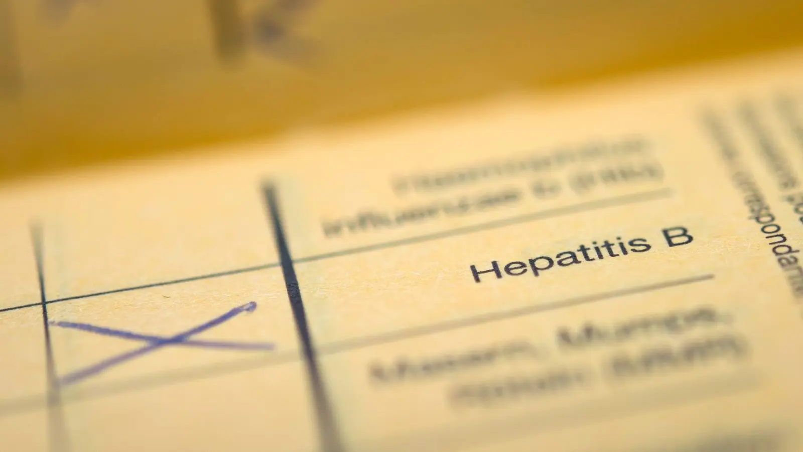 Die bayerische Gesundheitsministerin Judith Gerlach wirbt für die Hepatitis-Impfung. (Archivbild) (Foto: Daniel Naupold/dpa)
