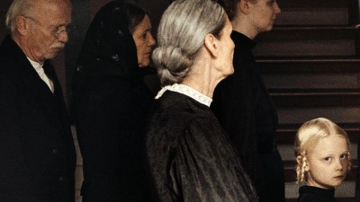 Gleich dreifach nominiert: „In die Sonne schauen“. (Handoutbild) (Foto: Hanna Heckt/Studio Zentral/dpa)