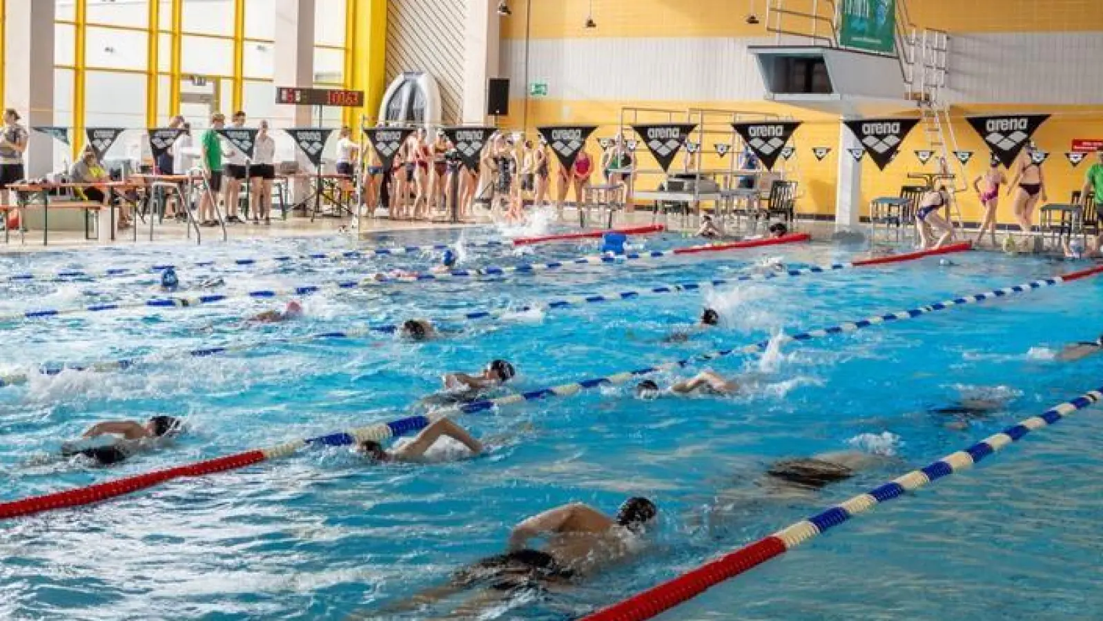 Das Fürther Hallenbad am Scherbsgraben war Ausrichtungsort der Kreismeisterschaften (Foto: Andreas Hauf)