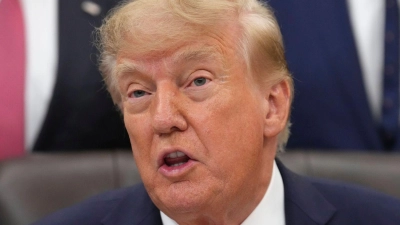 Trump hat das gegen Russland gerichtete Sanktionsgesetz unterzeichnet. (Foto: Jacquelyn Martin/AP/dpa)