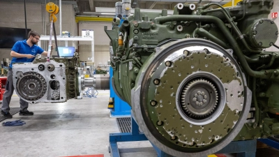 Die Auftragsbücher bei Renk sind übervoll.  (Foto: Stefan Puchner/dpa)