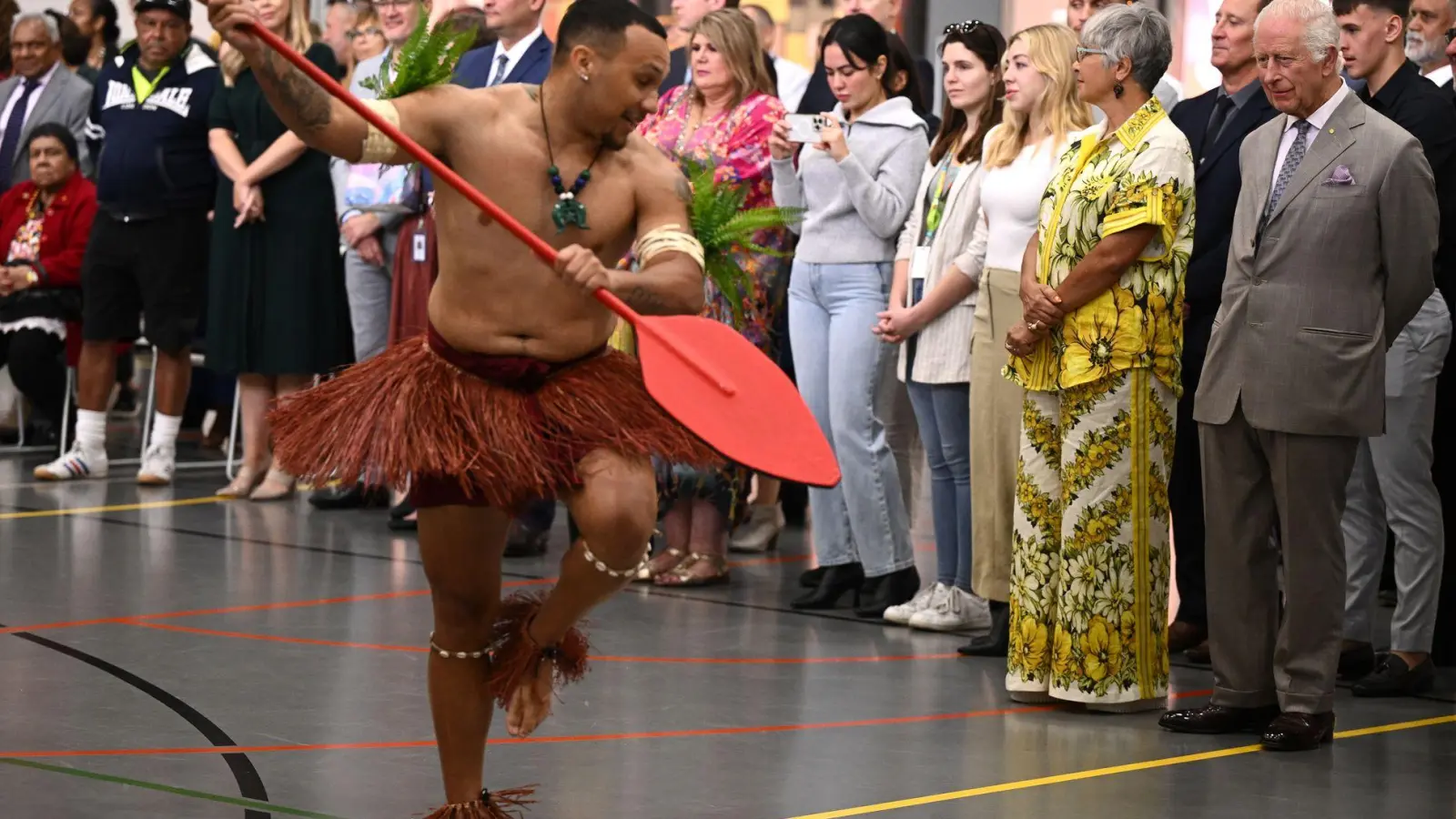 Die schwierige Beziehung zu den indigenen Australiern ist einer der zentralen Punkte der Reise. (Foto: Dan Himbrechts/AAP/dpa)