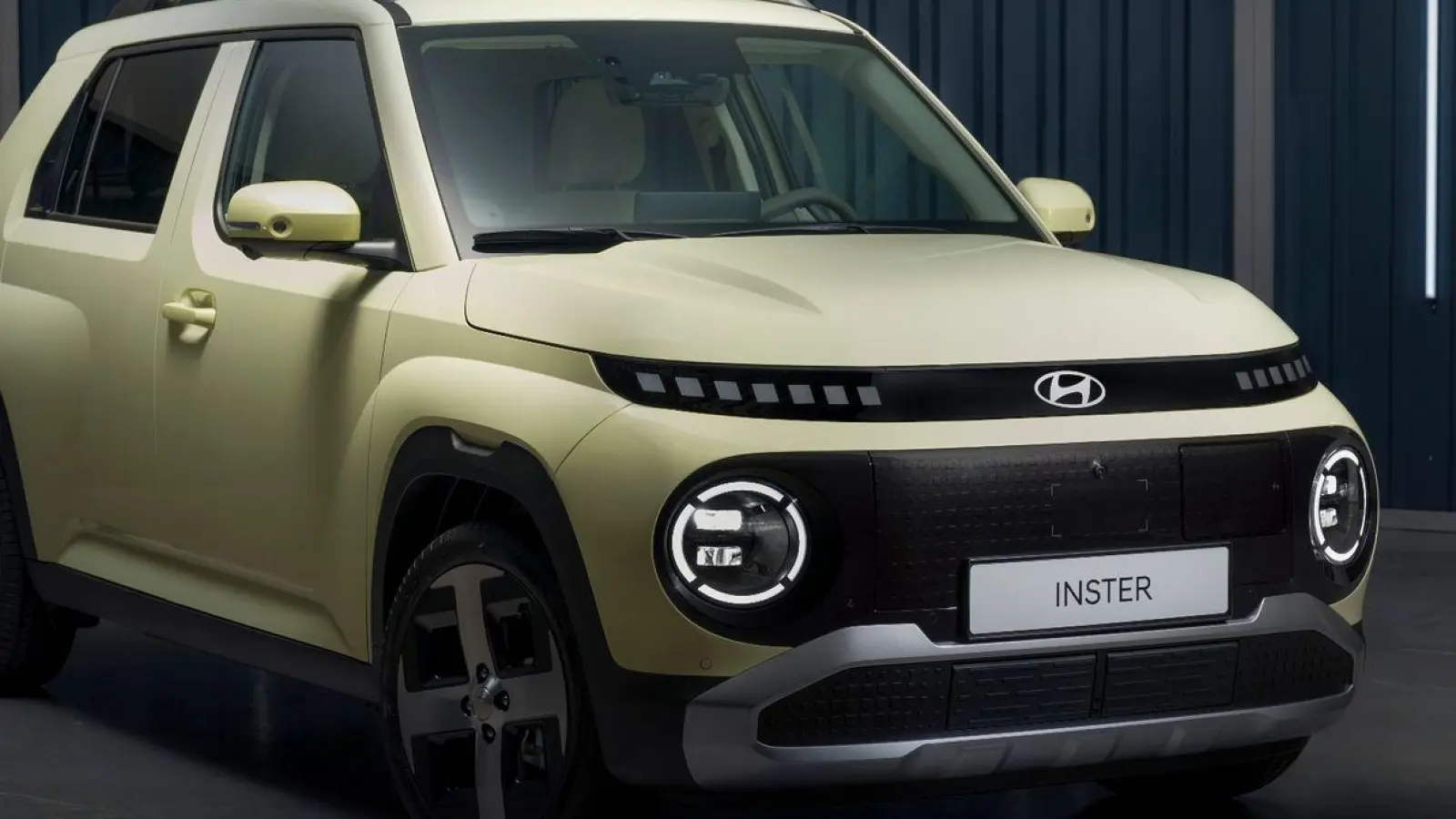 Hyundai kontert im Preiskampf: Der neue Inster soll als erschwinglicher Elektro-Kleinwagen gegen Modelle der Konkurrenz antreten. (Foto: Frederick Unflath/Hyundai/dpa-tmn)
