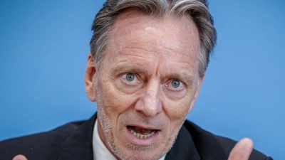 „Das Ganze zusammengenommen ist eine Zuspitzung der Bedrohungslage aus dem linken Spektrum“: BKA-Präsident Holger Münch. (Foto: Kay Nietfeld/dpa)