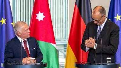 Die Bundeswehr hat nach Angaben von Kanzler Friedrich Merz zwei Transportflugzeuge nach Jordanien geschickt, die dann Hilfsgüter über dem Gazastreifen abwerfen sollen (Foto: Soeren Stache/dpa)