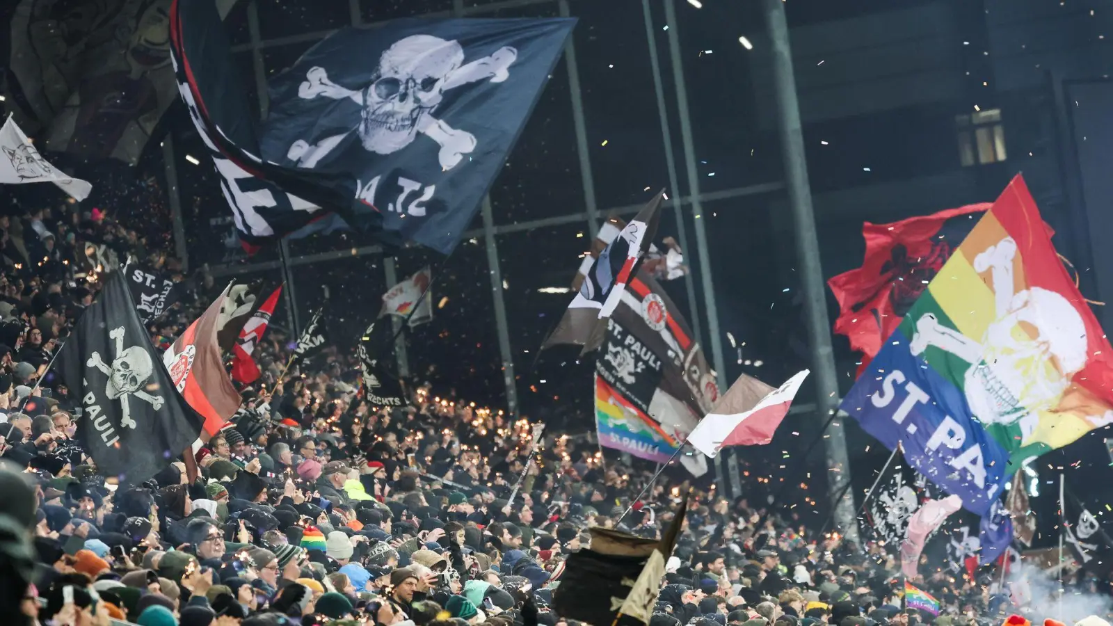 Vor den Spielen des FC St. Pauli wird das „Herz von St. Pauli“ nicht mehr gespielt. (Foto: Christian Charisius/dpa)