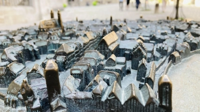 Eine Entscheidung in Sachen Städtebauförderung ist gefallen – fast einstimmig. Die Kommunale Wärmeplanung für die Stadt wurde einstimmig beschlossen. (Foto: Clarissa Kleinschrot)