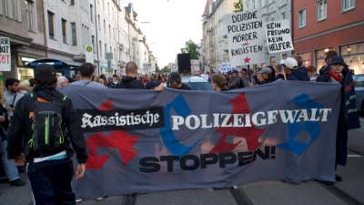 Die Veranstaltung verlief laut Polizei friedlich.  (Foto: A9999/Michael Faulhaber/dpa)