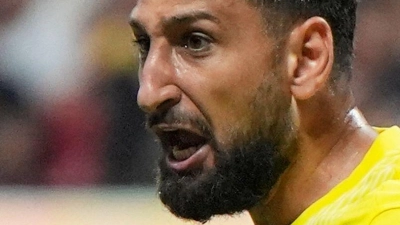 Er betont noch einmal, dass es keine Absicht gewesen sei.  (Foto: Mike Stewart/AP/dpa)