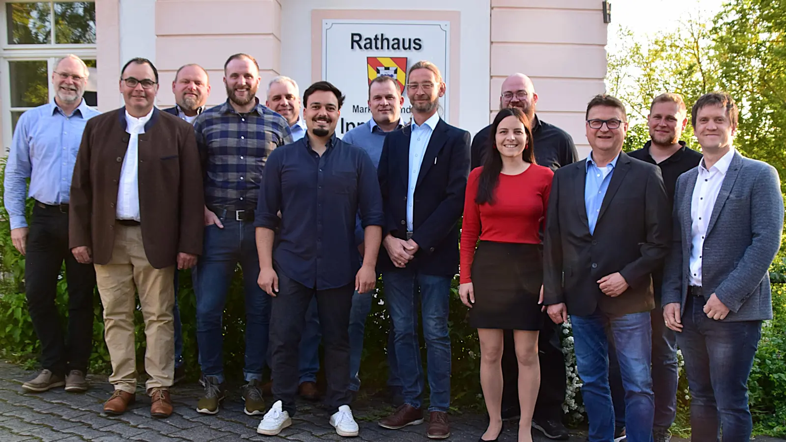 Der neue Ippesheimer Marktgemeinderat nimmt seine Arbeit auf. (Foto: Gerhard Krämer)