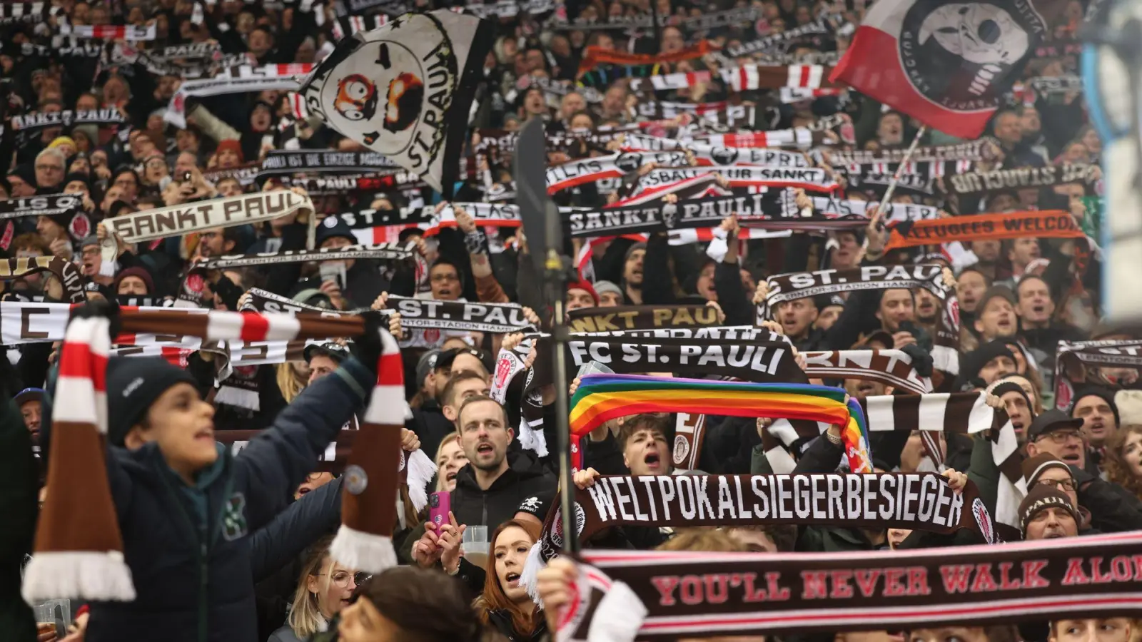 Der FC St. Pauli verlässt den Kurznachrichtendienst X. (Foto: Christian Charisius/dpa)