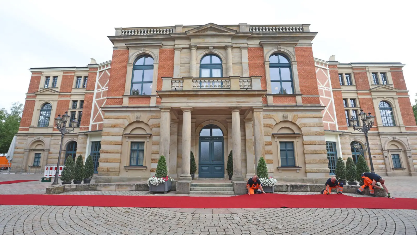 Bayreuths Aushängeschild - das Festspielhaus. (Archivbild) (Foto: Karl-Josef Hildenbrand/dpa)