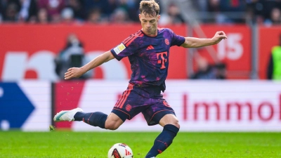 Joshua Kimmich soll nach einem privaten Schicksalsschlag in dieser Woche wieder Ball sein. (Archivbild)  (Foto: Tom Weller/dpa)