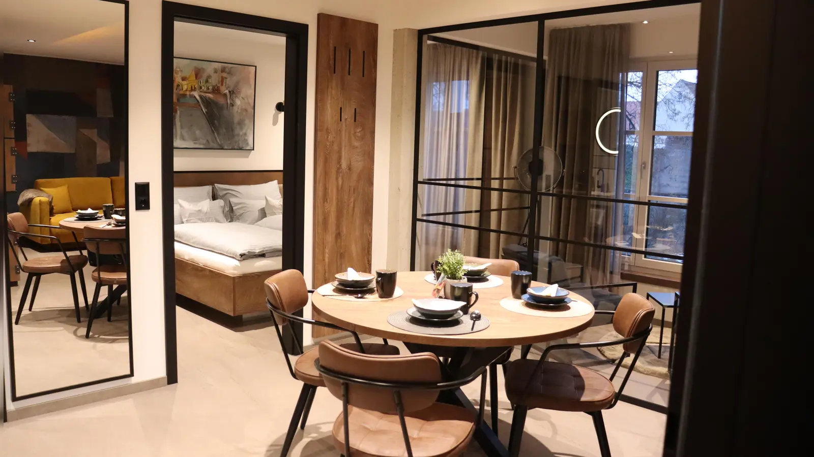 Stilvoll und modern sind die Suiten eingerichtet.  (Foto: Antonia Müller)