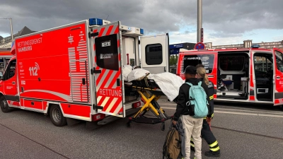 Die Polizei ist im Einsatz am Tatort.  (Foto: News5 / René Schröder/NEWS5/dpa)